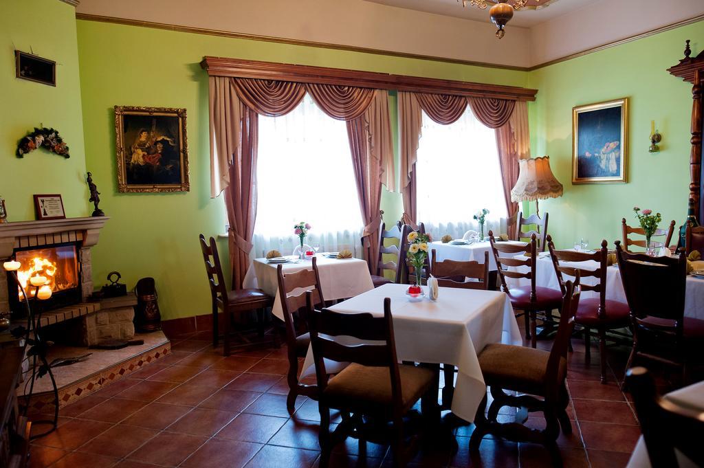 Hotel Victoria Lubowo  Ngoại thất bức ảnh