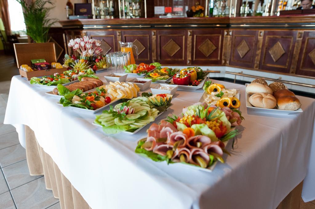 Hotel Victoria Lubowo  Ngoại thất bức ảnh