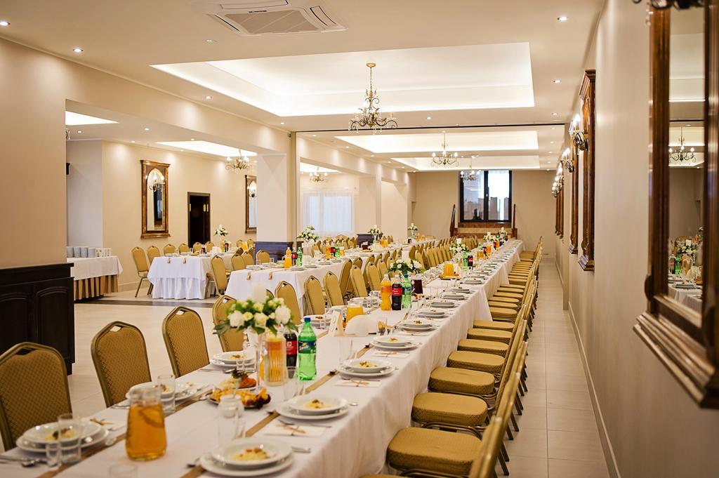 Hotel Victoria Lubowo  Ngoại thất bức ảnh