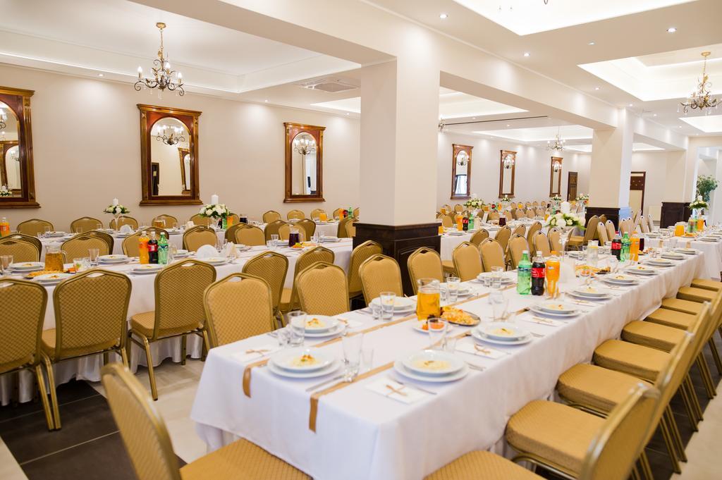 Hotel Victoria Lubowo  Ngoại thất bức ảnh